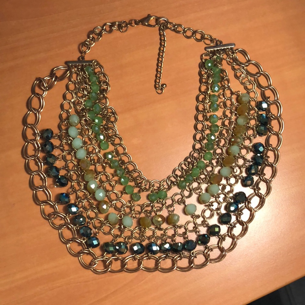 Beautiful statement necklace (gold, green, blue)